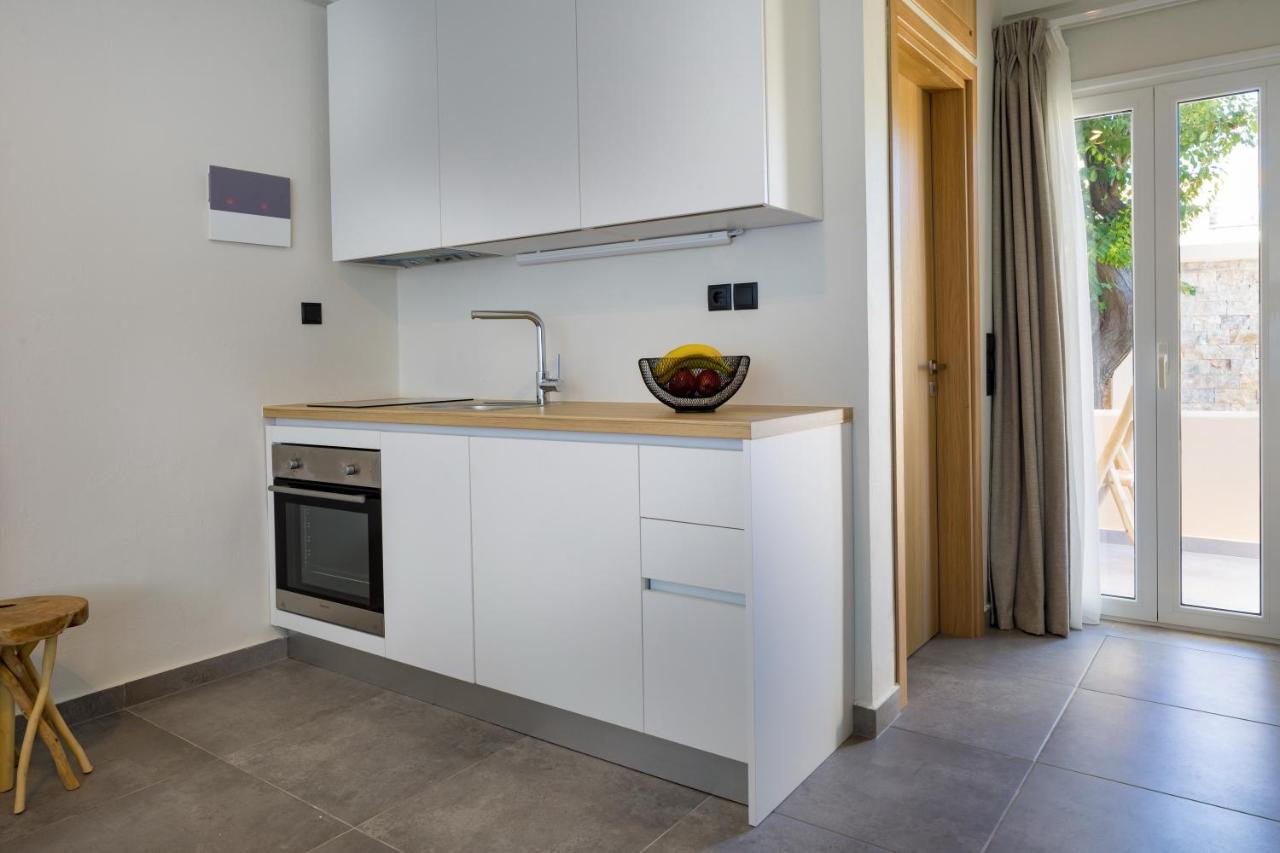 s u e ñ o - studios&apartments, with shared pool Kato Daratso Exterior foto