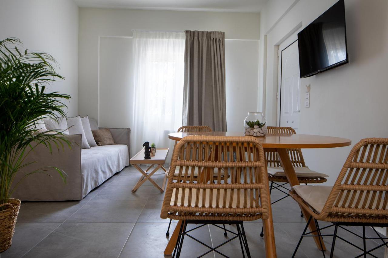 s u e ñ o - studios&apartments, with shared pool Kato Daratso Exterior foto