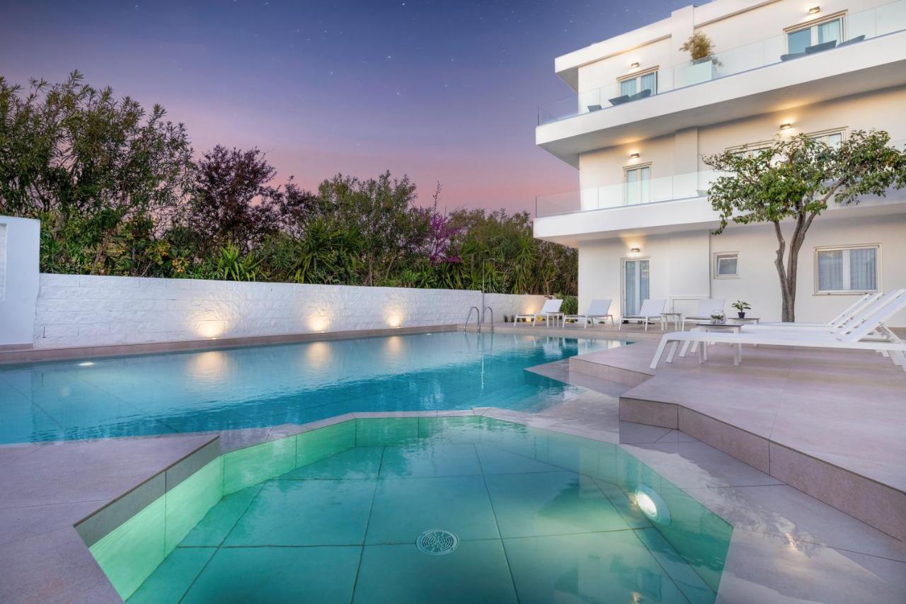 s u e ñ o - studios&apartments, with shared pool Kato Daratso Exterior foto